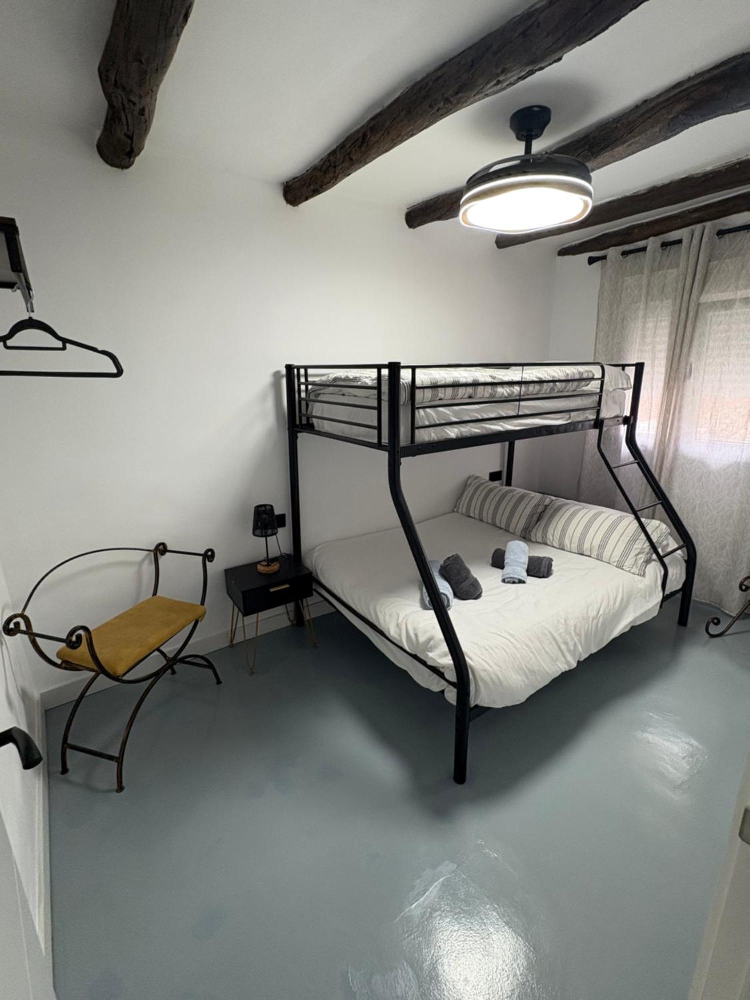 Attic Castillo Almansa Esterno foto